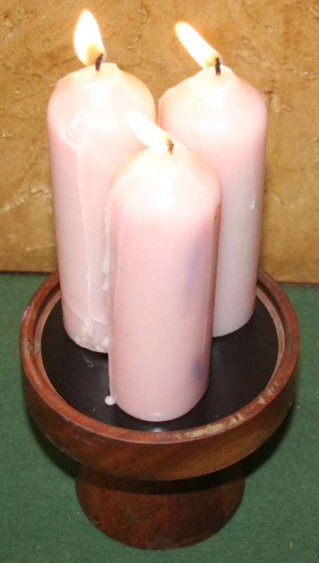 The noble wooden pillar stand it s a beautiful eye catcher for any house or decoration