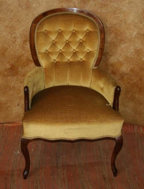 WOW!!! A STUNNING VINTAGE DARK MUSTARD QUEEN ANNE CHAIR IN FANTASTIC CONDITION!!!