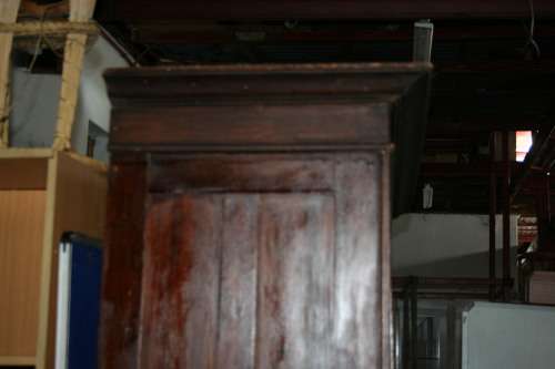 THIS SPECTACULAR SOLID IMBUIA/BLACK WOOD? VINTAGE/ANTIQUE WARDROBE CUPBOARD WITH 4 DRAWS 209CM TALL!