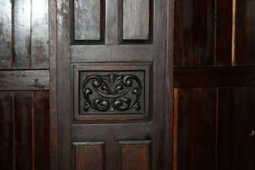 THIS SPECTACULAR SOLID IMBUIA/BLACK WOOD? VINTAGE/ANTIQUE WARDROBE CUPBOARD WITH 4 DRAWS 209CM TALL!