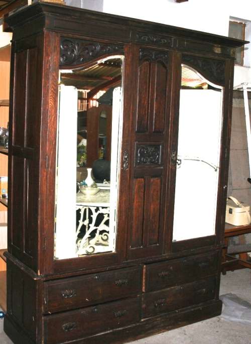 THIS SPECTACULAR SOLID IMBUIA/BLACK WOOD? VINTAGE/ANTIQUE WARDROBE CUPBOARD WITH 4 DRAWS 209CM TALL!