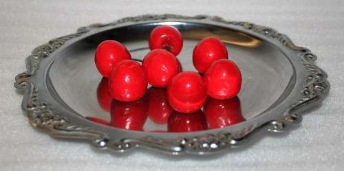 A SPECTACULAR VINTAGE ROUND SILVER PLATED SERVING SANDWICH TRAY