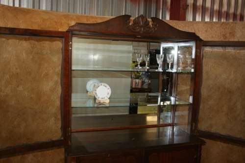 EXQUISITE CAPE DUTCH STYLE SOLID IMBUIA GLASS ANTIQUE SHOWCASE, WITH 2 DRAWRS,  3 DOOR & LIQOUR CABI
