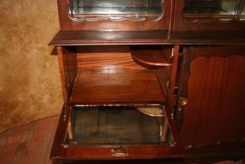 EXQUISITE CAPE DUTCH STYLE SOLID IMBUIA GLASS ANTIQUE SHOWCASE, WITH 2 DRAWRS,  3 DOOR & LIQOUR CABI