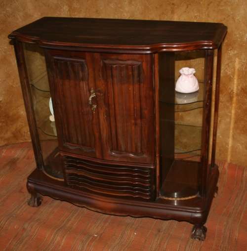 AN EXQUISITE ANTIQUE BALL & CLAW  SHOWCASE RADIOGRAM (NO RADIO), ABSOLUTELY FABULOUS!!!