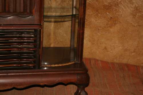 AN EXQUISITE ANTIQUE BALL & CLAW  SHOWCASE RADIOGRAM (NO RADIO), ABSOLUTELY FABULOUS!!!