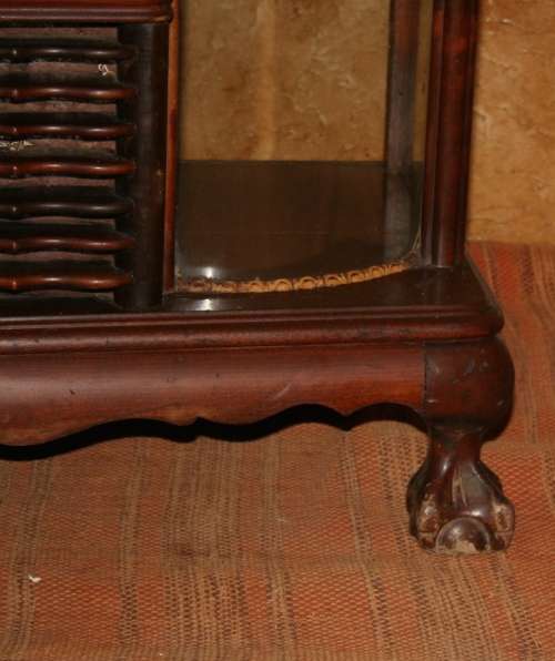 AN EXQUISITE ANTIQUE BALL & CLAW  SHOWCASE RADIOGRAM (NO RADIO), ABSOLUTELY FABULOUS!!!