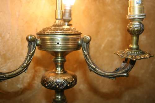 A Exquisite Vintage Brass Floor Lamp - Stunning 3 tier  Brass Floor Lamp - Standing tall and Elegant