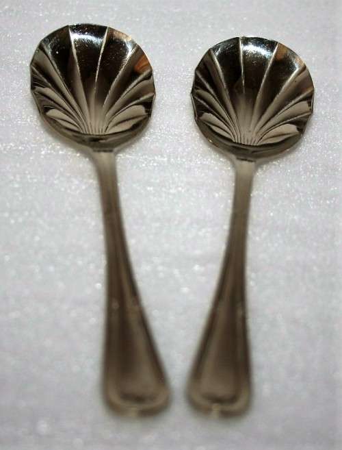 Two Vintage Deep silver Shell Sugar Spoon ... SIPELIA RUSLESS NICKLE SILVER SHEFFIELD ENGLAND