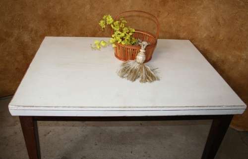 A MARVELOUS FOUR SEATER SHABBY CHIC TABLE WITH A WHITE TOP - AND DARK LEGS - STUNNING!!!