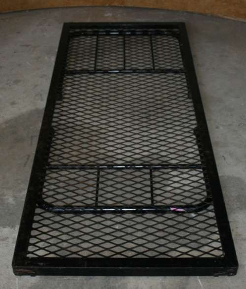 WOW A BLACK METAL VINTAGE FOLD UP ARMY BED - PERFECT TO PUT AWAY FOR A EXTRA BED