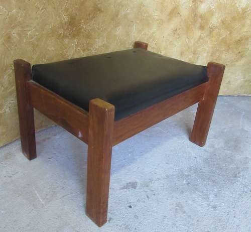 A GORGEOUS VINTAGE WOODEN DRESSING TABLE CHAIR OR JUST EXTRA SEAT IN THE LOUNGE