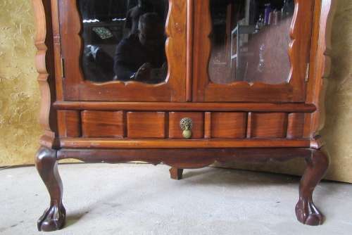 AN EXQUISITE VINTAGE IMBUIA BALL & CLAW CORNER DISPLAY CABINET w A DRAWER, BEAUTIFUL WOODWORK!!