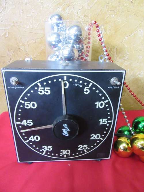 GraLab Model 300 Electro-Mechanical Darkroom Timer - 120V/60/Hz