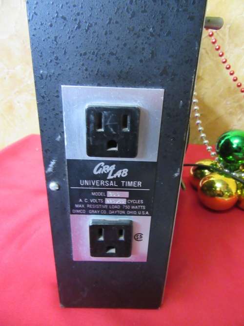 GraLab Model 300 Electro-Mechanical Darkroom Timer - 120V/60/Hz