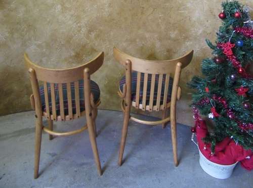 WOW! TWO STUNNING BENTWOOD CHAIRS IN GREAT CONDITION! bid/chair