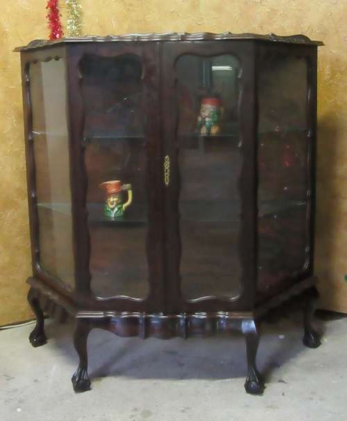 EXQUISITE SOLID IMBUIA CURVED GLASS ANTIQUE SHOWCASE WITH STUNNING DETAIL! MAGNIFICENT FURNITURE!!!