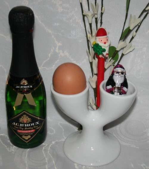 A Gorgeous Vintage Crisp White ceramic Double Egg Cup