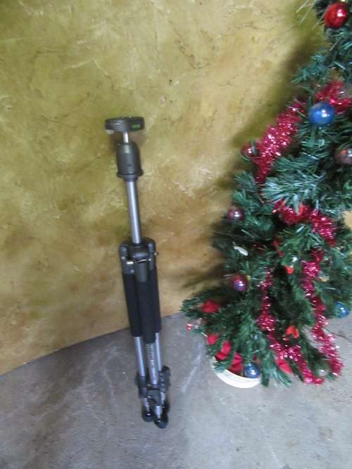 Hähnels Triad 80 is an all-aluminium 3-section professional standard tripod