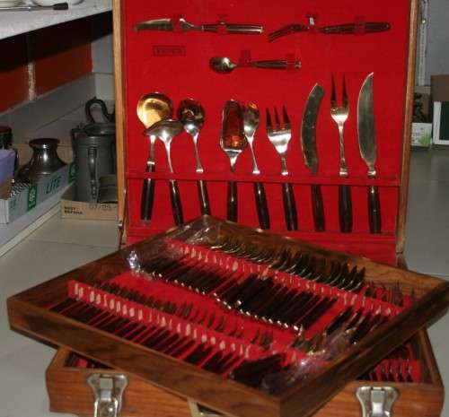 Thai Bronze Cutlery With Rosewood Handles In A Remy Martin Wooden Box 142 Pieces