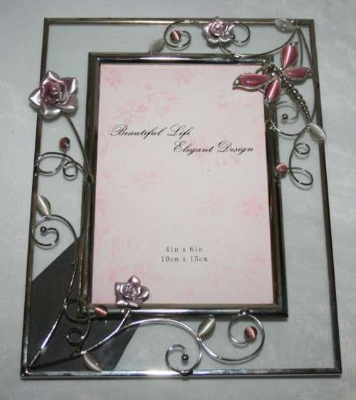 WOW  A STYLISH DETAILED PHOTO FRAME - ELEGANT - STUNNING FOR A LITTLE GIRLS ROOM OR THAT SPECIAL PIC