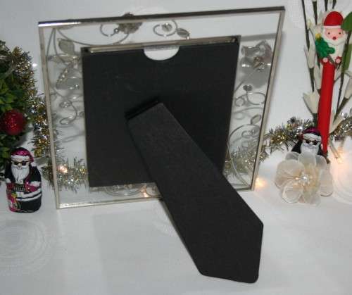 WOW  A STYLISH DETAILED PHOTO FRAME - ELEGANT - STUNNING FOR A LITTLE GIRLS ROOM OR THAT SPECIAL PIC