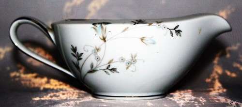 A Gorgeous Vintage NORITAKE VALERIE GRAVY Boat with a Beautiful pattern on white porcelain