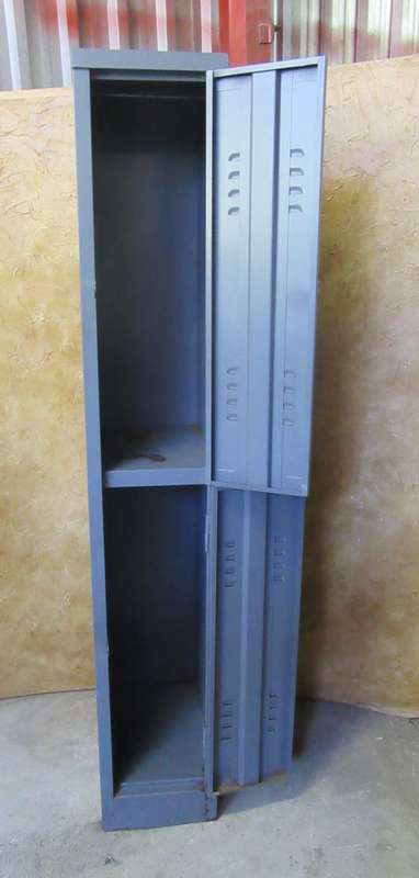 A AWESOME STEEL LOCKER. VERY HANDY AND AWESOME. GREAT FOR GARAGE STORAGE! OR THAT INDUSTRIAL LOOK