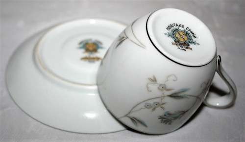 A Gorgeous Vintage NORITAKE VALERIE DEMITASSE DIO  Beautiful pattern Platinum on white porcelain,