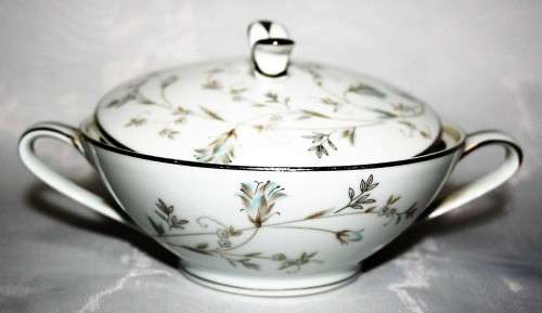 A Gorgeous Vintage NORITAKE VALERIE Sugar Bowl with a Beautiful pattern on white porcelain