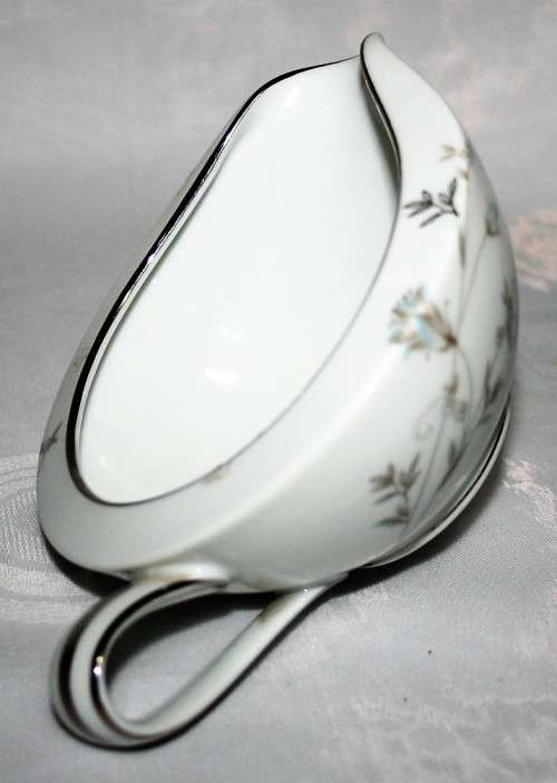 A Gorgeous Vintage NORITAKE VALERIE GRAVY Boat with a Beautiful pattern on white porcelain