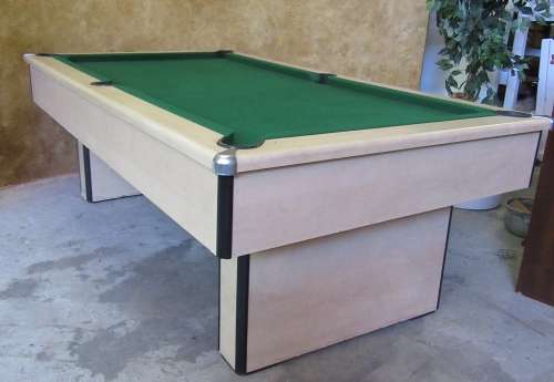 A FANTASTIC POOL TABLE - TO KEEP THE KIDS ENTERTAINED THIS HOLIDAY