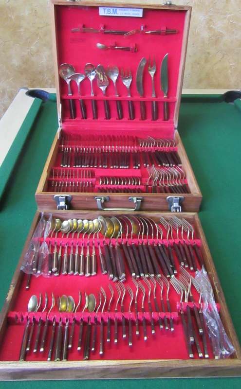Thai Bronze Cutlery With Rosewood Handles In A Remy Martin Wooden Box 142 Pieces