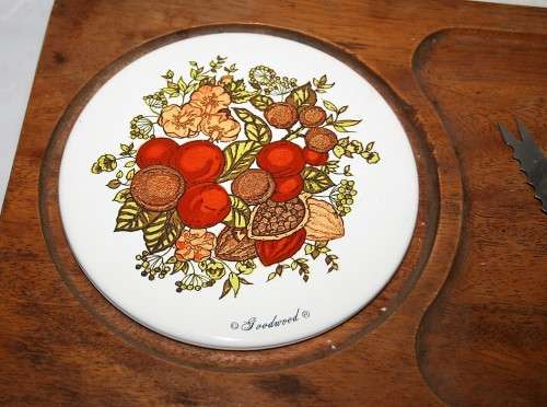 Simply beautiful cheese serving platter by Good Wood. A solid wood cheese board has a natural teak