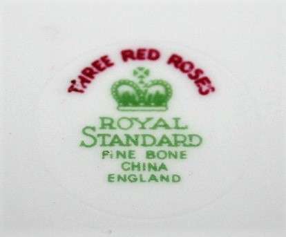 A GORGEOUS ROYAL STANDARD SIDE PLATE WITH  RED ROSES FINE BONE CHINA ENGLAND