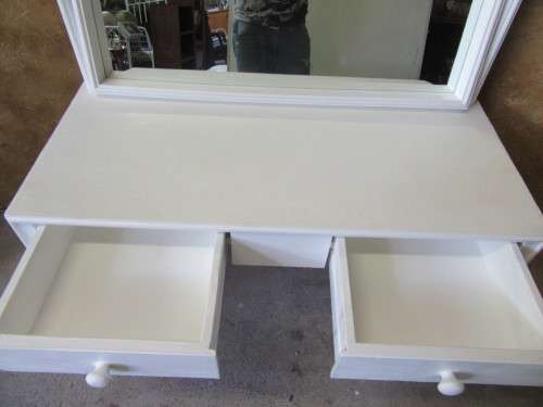 A MARVELOUS WHITE DRESSING TABLE INCLUDING A CHAIR IT IS A PERFECT MATCH BEAUTIFUL FURNITURE