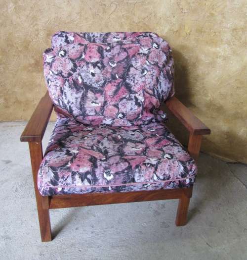 A FANTASTIC VINTAGE  WOODEN ARM CHAIR STUNNING PATIO FURNITURE RETRO CHIC