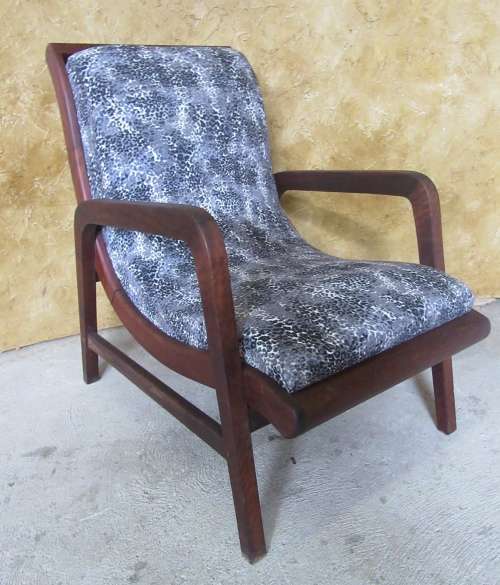 A AWESOME RERO VINTAGE STYLE COMFORTABLE ARM CHAIR RETRO CHIC