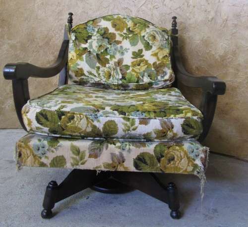 A RARE FIND GORGEOUS SOLID IMBUIA ANTIQUE ROCKING CHAIR & ALSO TURNING 360 DEGREES AROUND, STUNNING