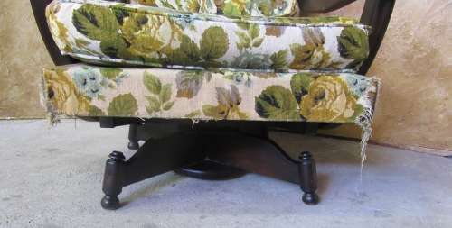 A RARE FIND GORGEOUS SOLID IMBUIA ANTIQUE ROCKING CHAIR & ALSO TURNING 360 DEGREES AROUND, STUNNING