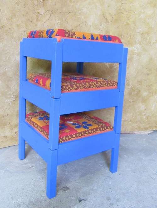 WOW THREE VIBRANT BLUE STACKABLE VINTAGE STOELS COVER IN A BEAUTIFUL INDIAN FABRIC BID PER EACH