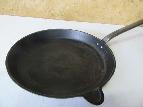WOW WHAT A RARE FIND 1932 AGA PAN - USES ABLE ITEM STUNNING VINTAGE DECOR PATENS UK SE 1932 AGA