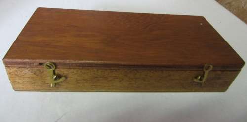 A VINTAGE SHARDLOW MICR METER SHEFFILED ENGLAND WOODEN BOX