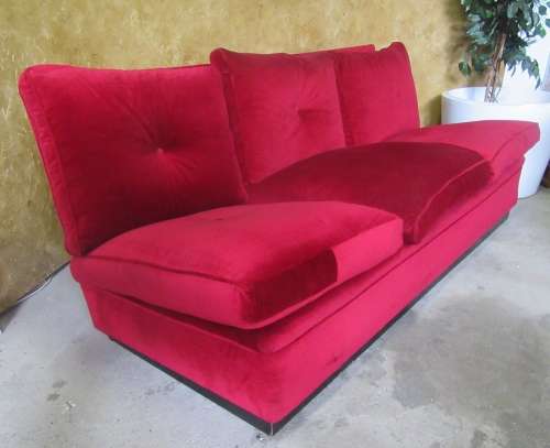 WOW THIS IS FANTASTIC RETRO THREE SEATER IN ORIGINAL VIBRANT RED FABRIC IN GOOD CONDITION