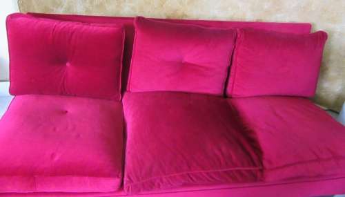 WOW THIS IS FANTASTIC RETRO THREE SEATER IN ORIGINAL VIBRANT RED FABRIC IN GOOD CONDITION