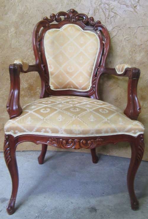 A MAGNIFICENT EXCLUSIVE 'ADAM BEDE' STYLE  HAND CARVED VICTORIAN CHAIRS IN GOOD CONDITION