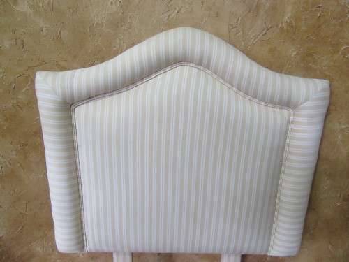 A FANTASTIC SINGLE COVERD HEADBOARD - COTTAGE STYLE - FABRIC IN GOOD CONDITION