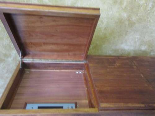 A SPECTACULAR LARGE VINTAGE QUEEN ANN SERVER/RADIO GRAM RESTING ON GORGEOUS QUEEN ANN LEGS!!!!