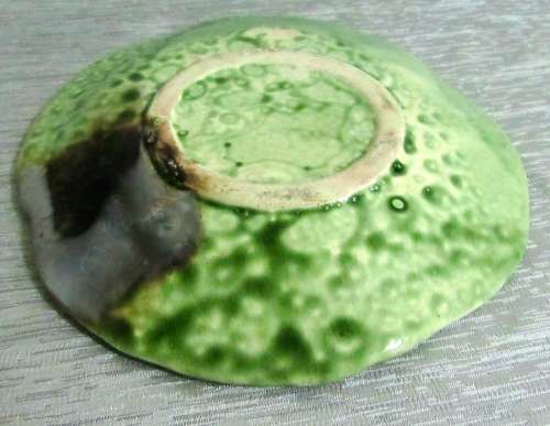 A fantastic Retro Portuguese Majolica Cabbage-Leaf  Serving Plate,