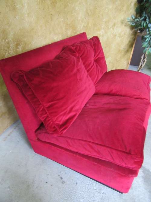 WOW THIS IS FANTASTIC RETRO TWO SEATER IN ORIGINAL VIBRANT RED FABRIC IN GOOD CONDITION